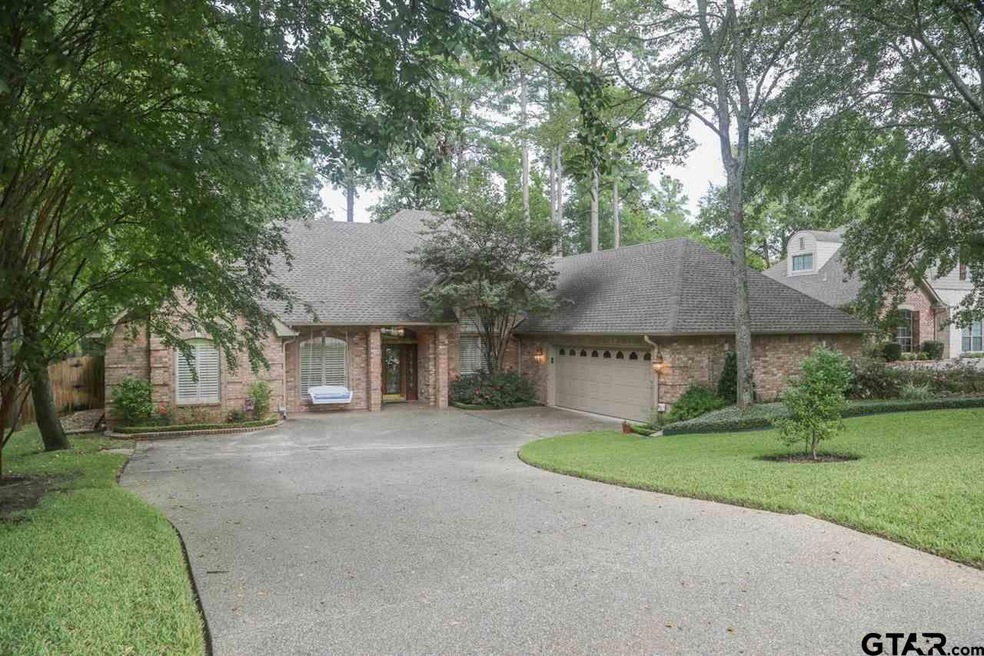 1120 1120 Ashwood, Tyler, TX 75703 - photo 1