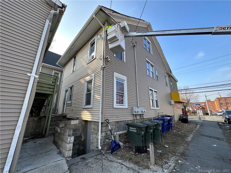 938 Connecticut Ave unit 1, Bridgeport, CT 06607 - photo 1