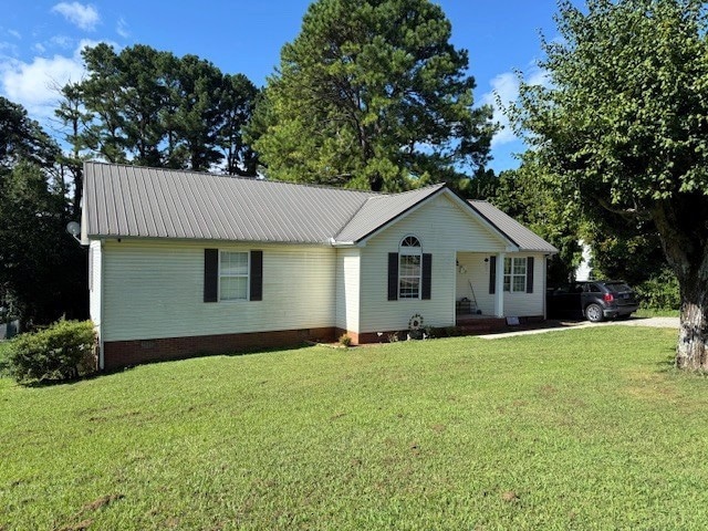 418 Pace St, McMinnville, TN 37110 - photo 1