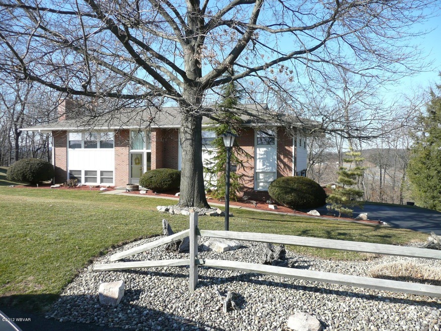 1145 Skyview Dr, Milton, PA 17847 - photo 1