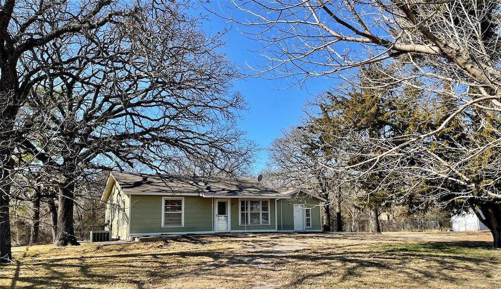 2397 N Highway 287, Decatur, TX 76234 - photo 1