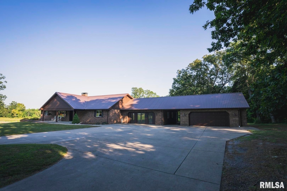 Under Contract $775,000