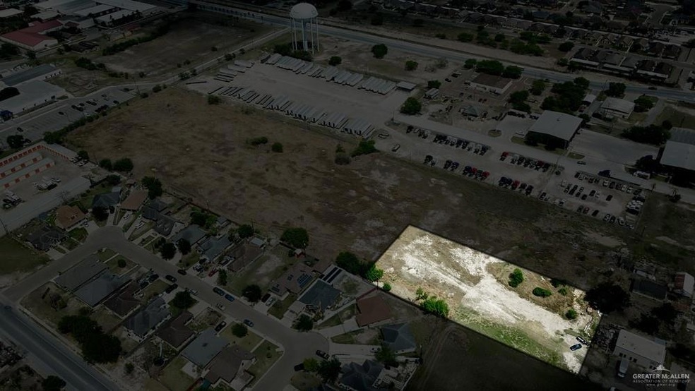 415 E Ferguson St, Pharr, TX 78577 - photo 1