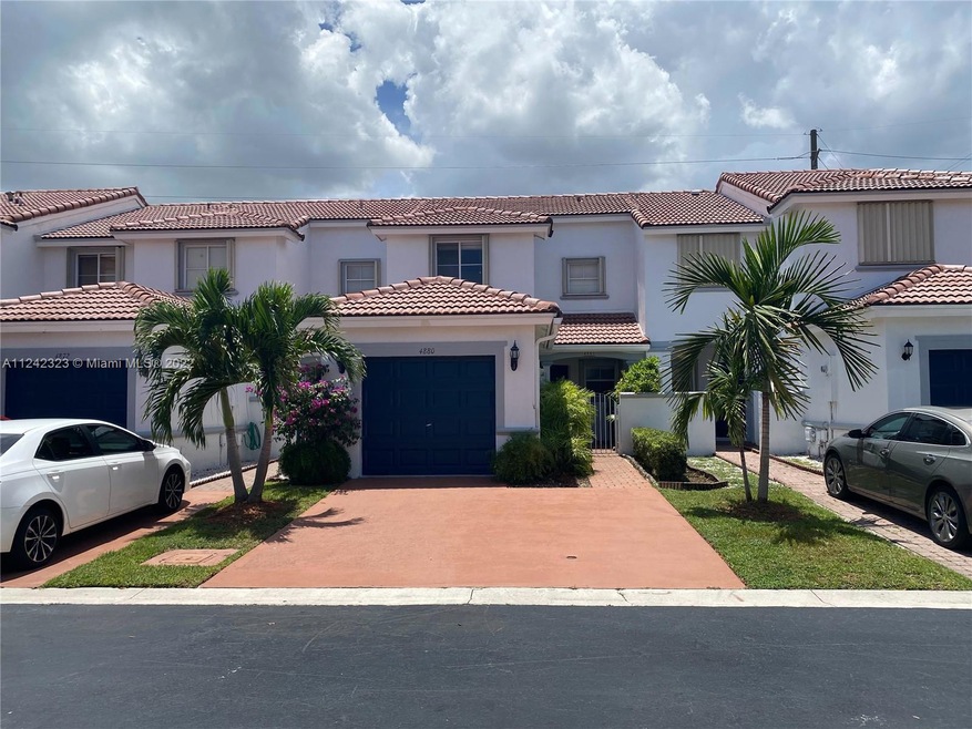 4880 NW 116th Ct, Doral, FL 33178 - photo 1