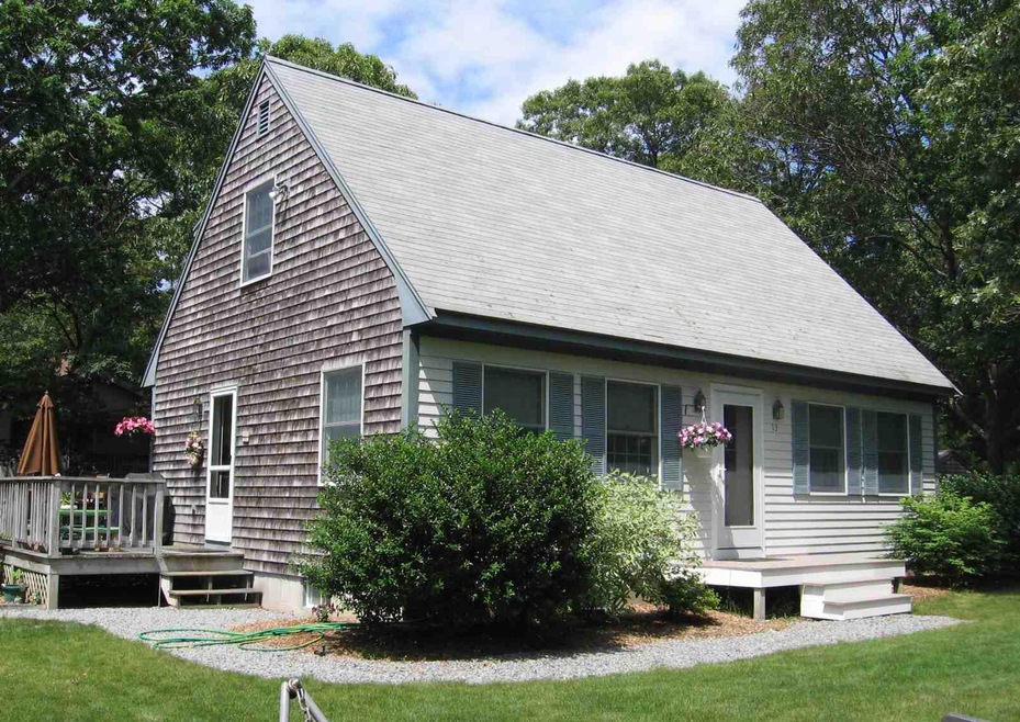 13 Hvoslef Way, Vineyard Haven, MA 02568 - photo 1