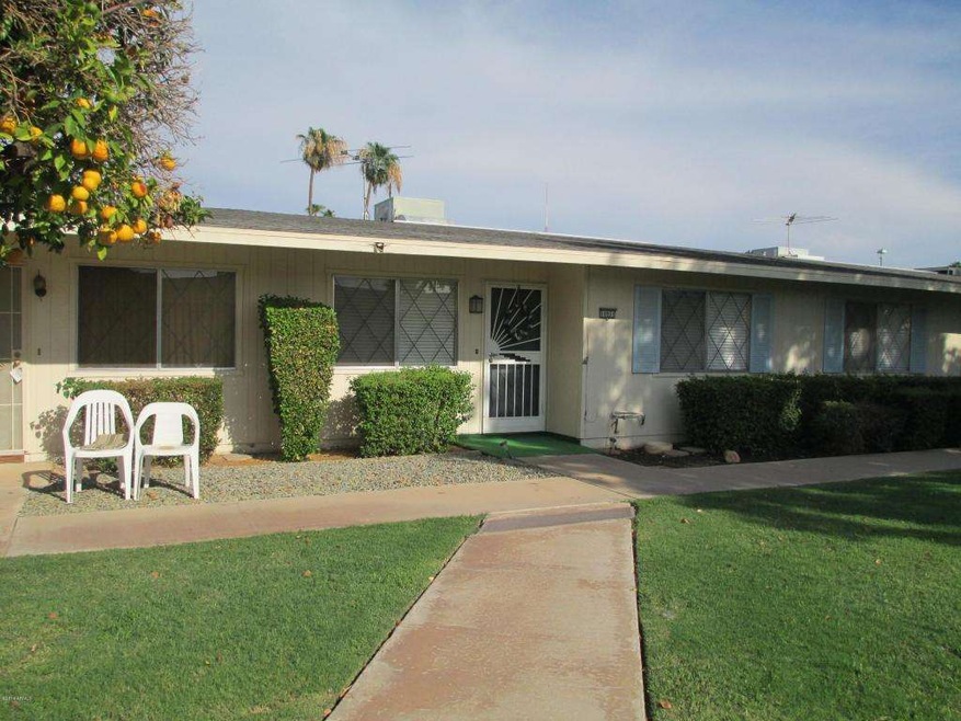 10931 W Santa fe Dr, Sun City, AZ 85351 - photo 1