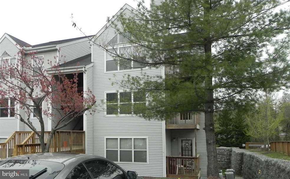 14 Fallen Tree Ct unit D, Halethorpe, MD 21227 - photo 1