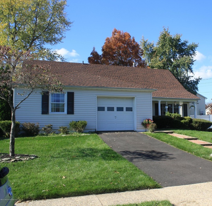 48_cresci_blvd