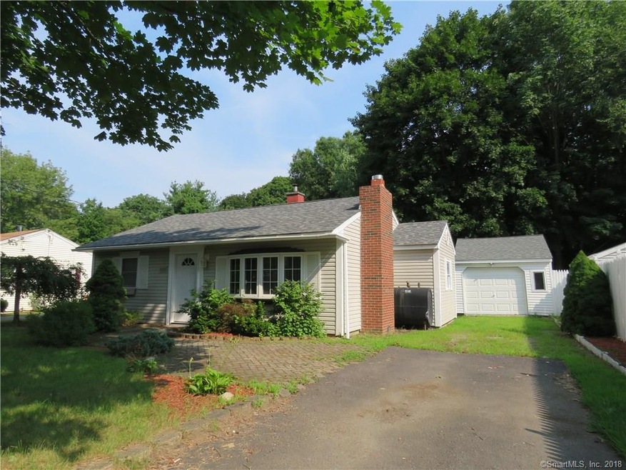 1008 Davis Ave, Danielson, CT 06239 - photo 1