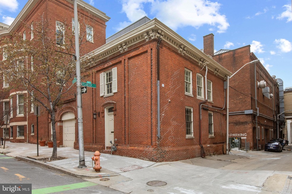 15 W Mount Vernon Place unit 3FR, Baltimore, MD 21201 - photo 1