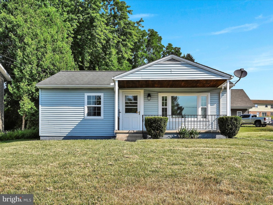 181 W Charlotte St, Millersville, PA 17551 - photo 1