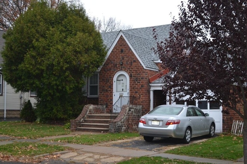 321 Harrison Ave, Roselle, NJ 07203 - photo 1