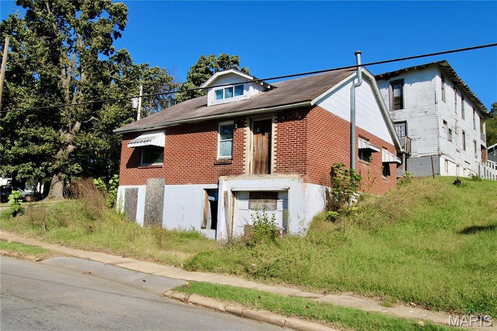 448 Lester St, Poplar Bluff, MO 63901 - photo 1