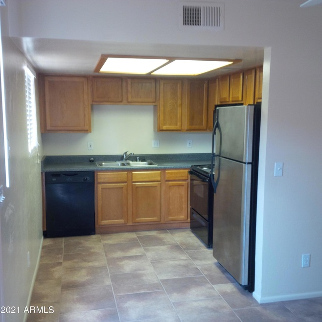 2847 N 46th Ave unit 14, Phoenix, AZ 85035 - photo 1
