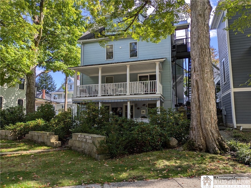Welcome to 28 Ramble with an entrance on Morgan Wa
