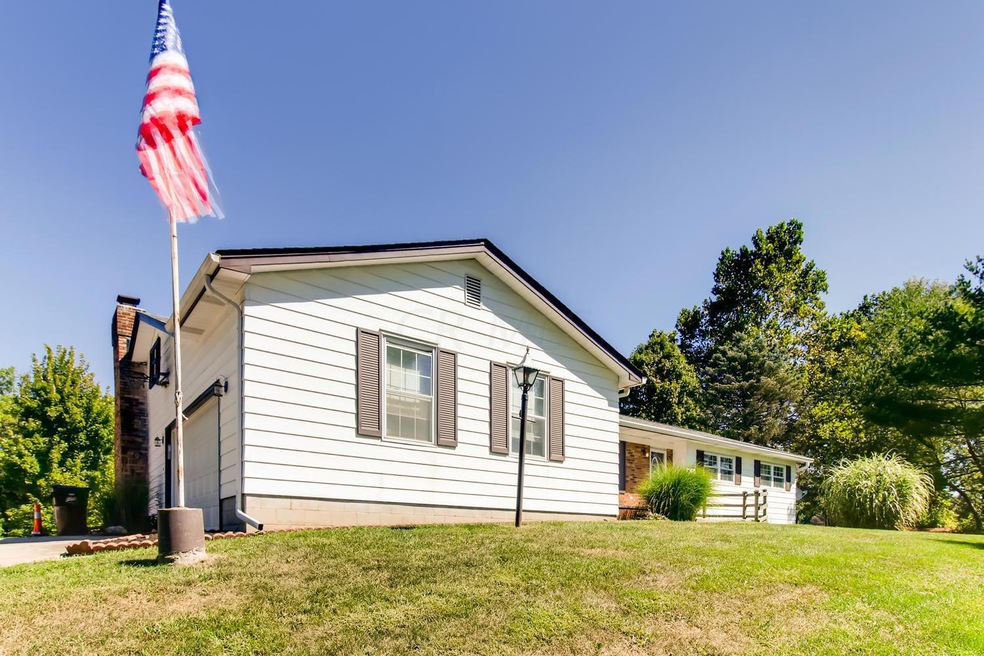 100 Coonpath Rd NW, Lancaster, OH 43130 - photo 1