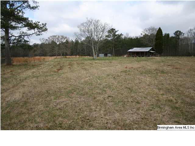 Very pretty family owned farm with very private lo