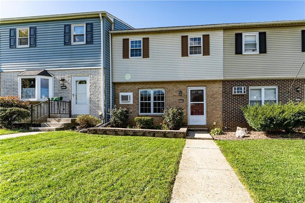 1208 Tee Ct, Allentown, PA 18106 - photo 1