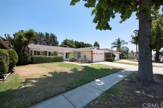 2517 N. Hathaway St.