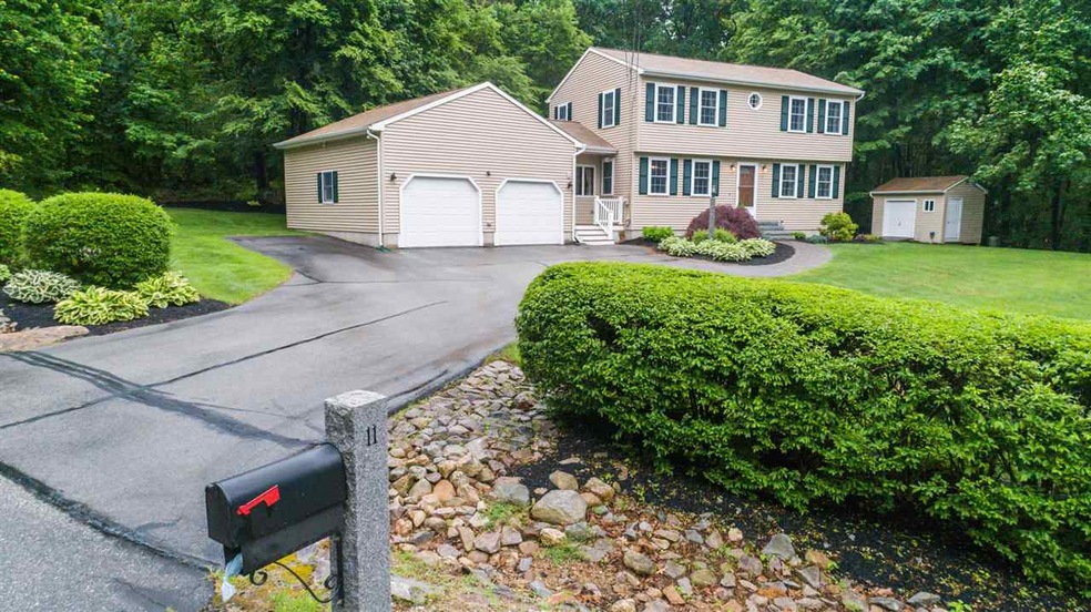11 Wimbledon Heights, Hooksett, NH 03106 - photo 1