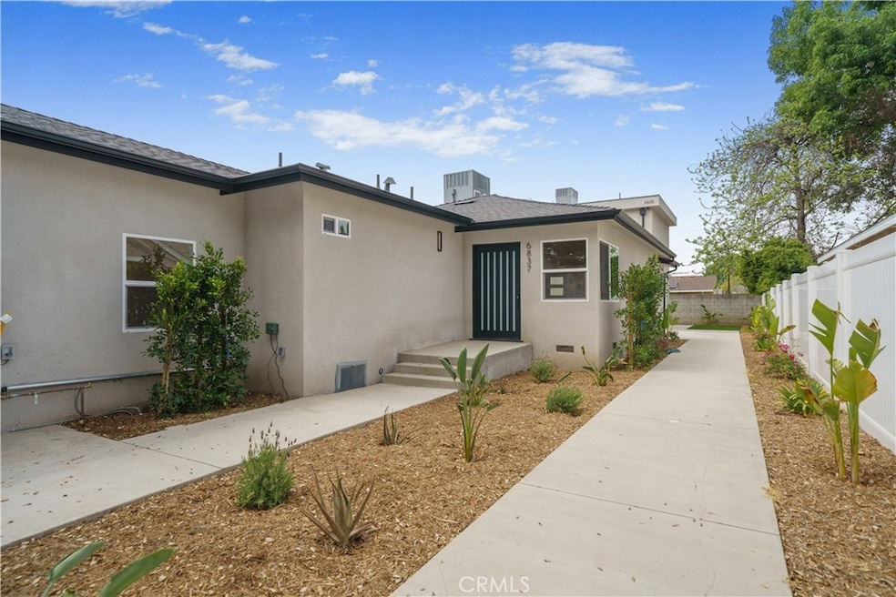 Sold $1,400,000 • Co-Listing Agent