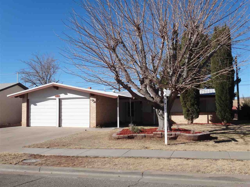 2007 Crescent Dr, Alamogordo, NM 88310 - photo 1