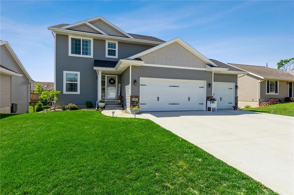 Stunning curb appeal here!!!!