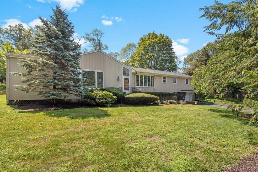 263 East St, Hingham, MA 02043 - photo 1