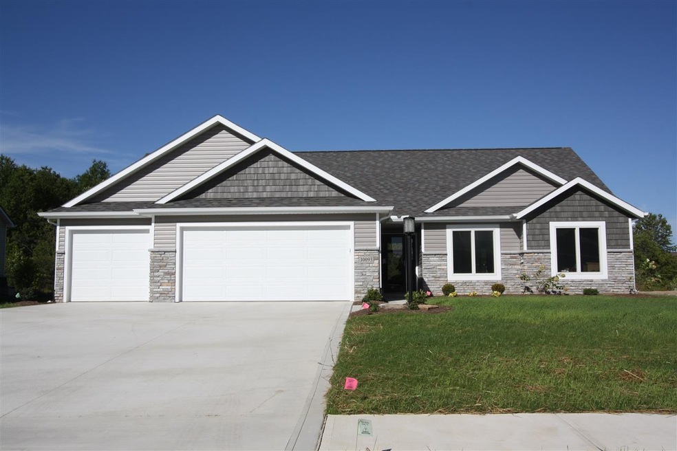 10093 Chapmans Cove, Fort Wayne, IN 46835 - photo 1