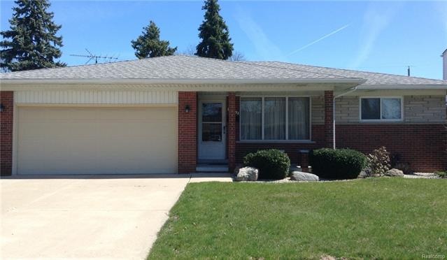 Brick ranch in Allen Park! Welcome Home!