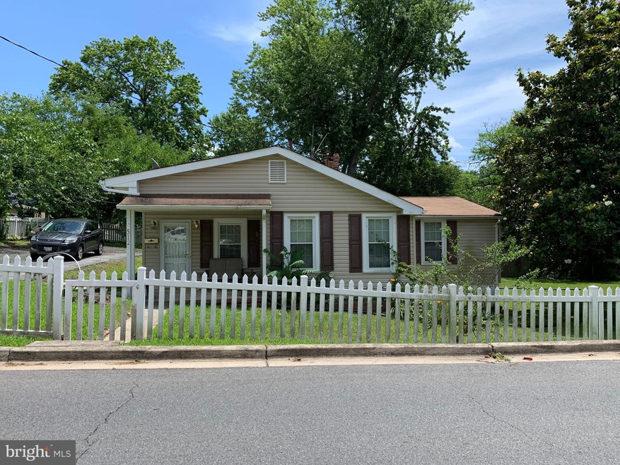 512 Balboa Ave, Capitol Heights, MD 20743 - photo 1