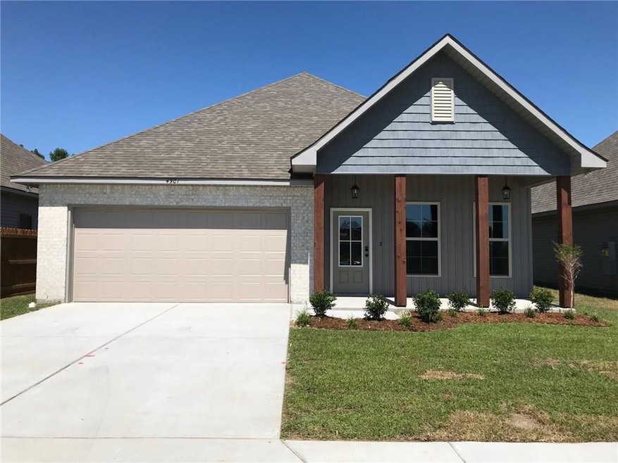 4901 Park Shore Dr, Marrero, LA 70072 - photo 1