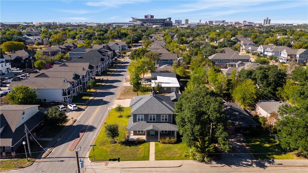 Pending $975,000 • Co-Listing Agent