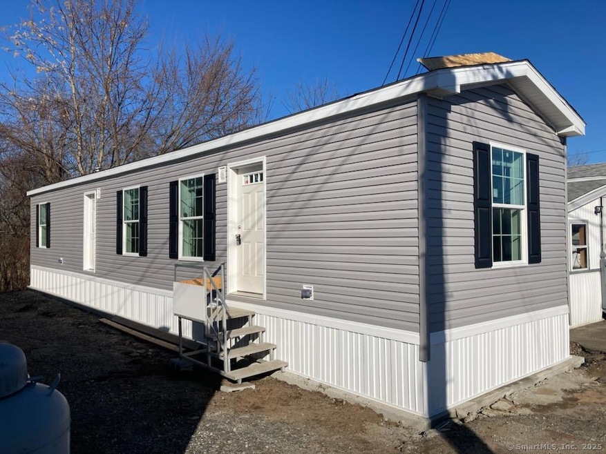 294 S Main St unit 11, East Windsor, CT 06088 - photo 1