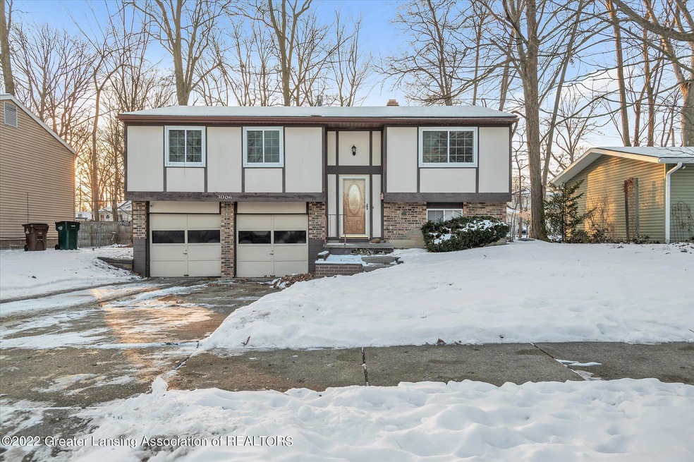 3006 Norwich Rd, Lansing, MI 48911 - photo 1