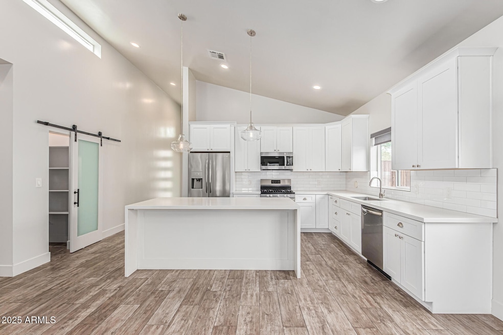 Gorgeous Modern Kitchen