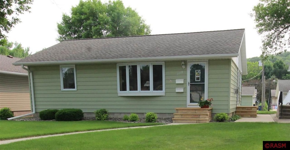 1119 1119 N Payne St, New Ulm, MN 56073 - photo 1