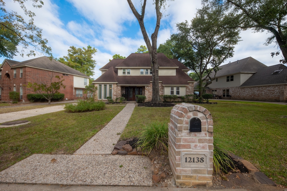 Beautiful 2 story home located in Gettysburg complete with mature stately trees.