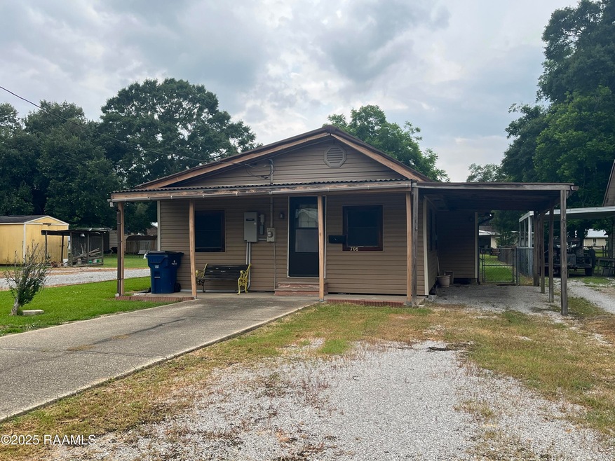 708 N Wilson Ave, Kaplan, LA 70548 - photo 1