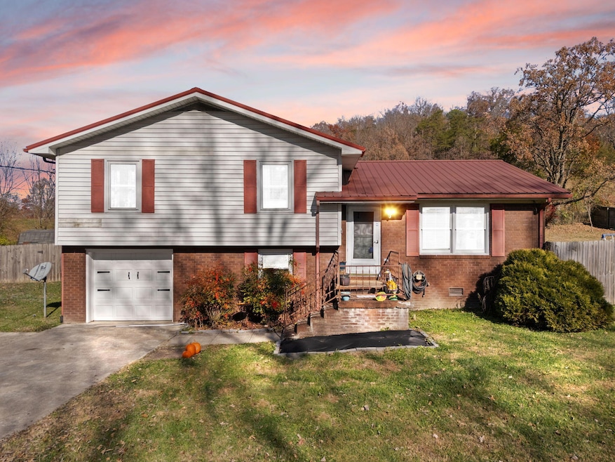 112 Willow Ave, Brodhead, KY 40409 - photo 1