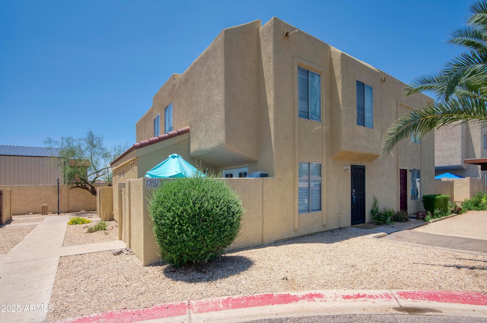 17032 N 16th Dr unit 8, Phoenix, AZ 85023 - photo 1