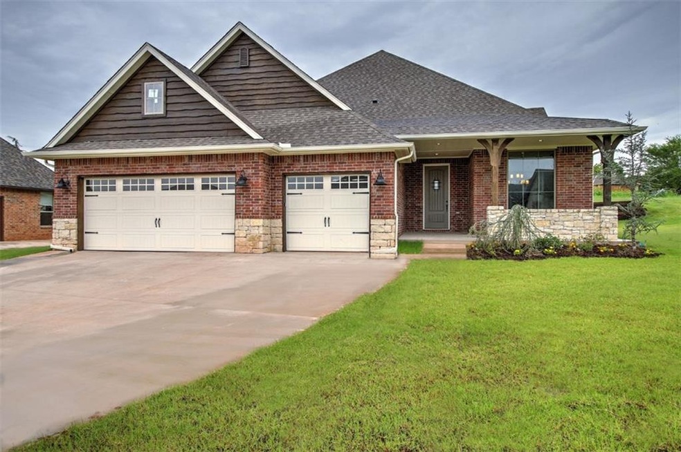 19504 Rambling Creek Dr, Edmond, OK 73012 - photo 1