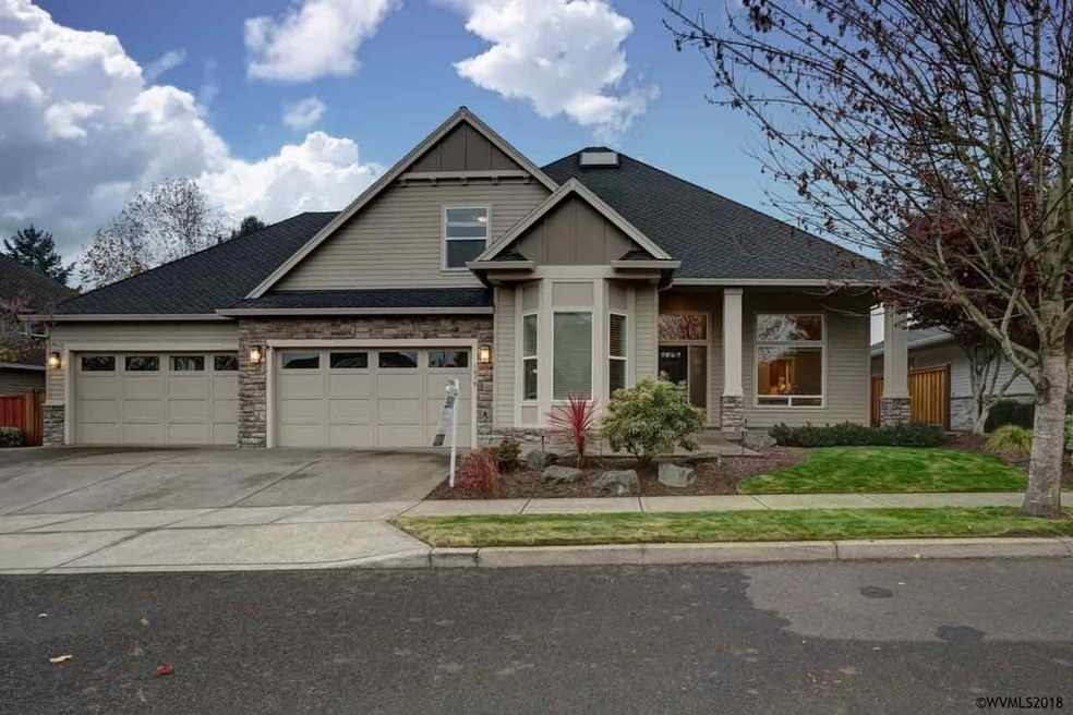 1079 N Alder St, Canby, OR 97013 - photo 1