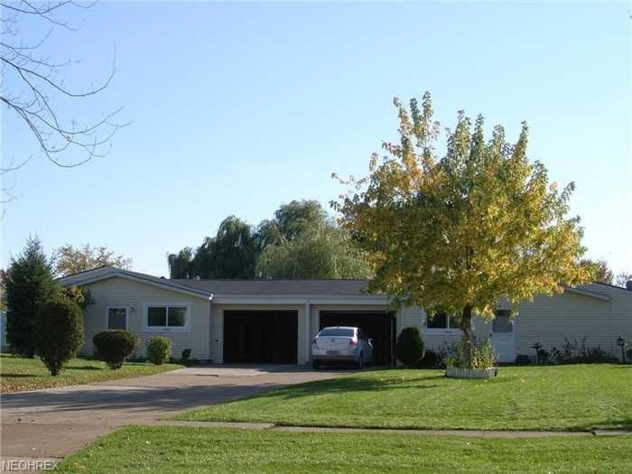 1552 E 31st St, Lorain, OH 44055 - photo 1