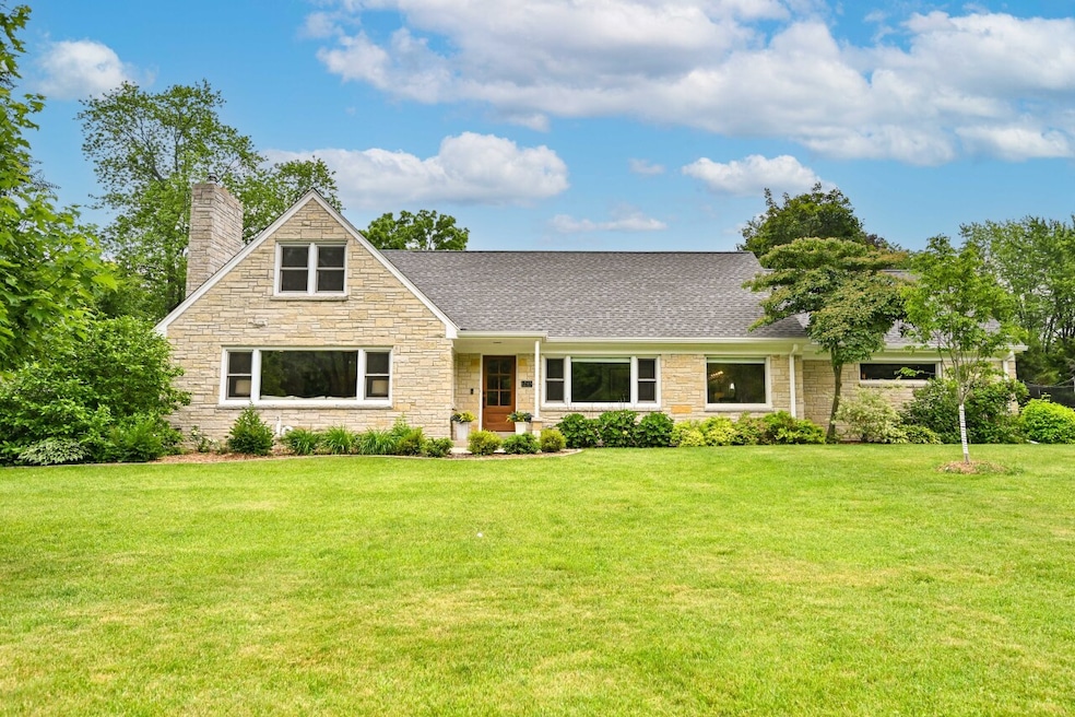 12515 Elmhurst Pkwy, Elm Grove, WI 53122 - photo 1