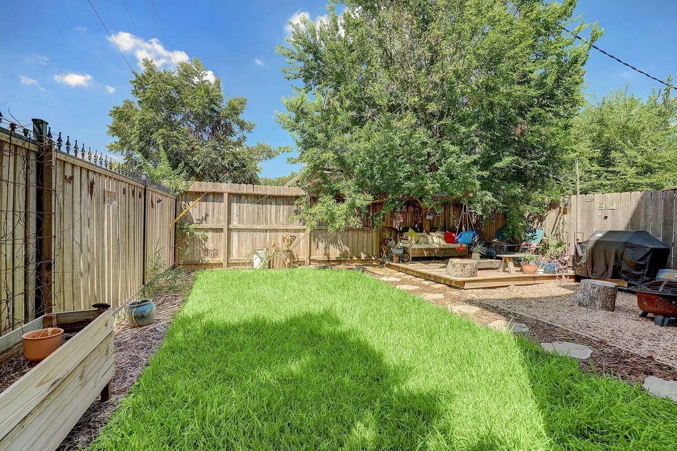 711 E 28th St unit A, Houston, TX 77009 - photo 1