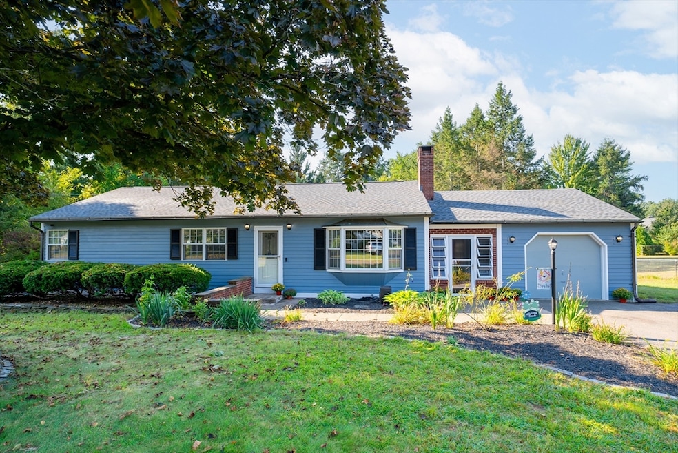 80 Steiger Dr, Westfield, MA 01085 - photo 1