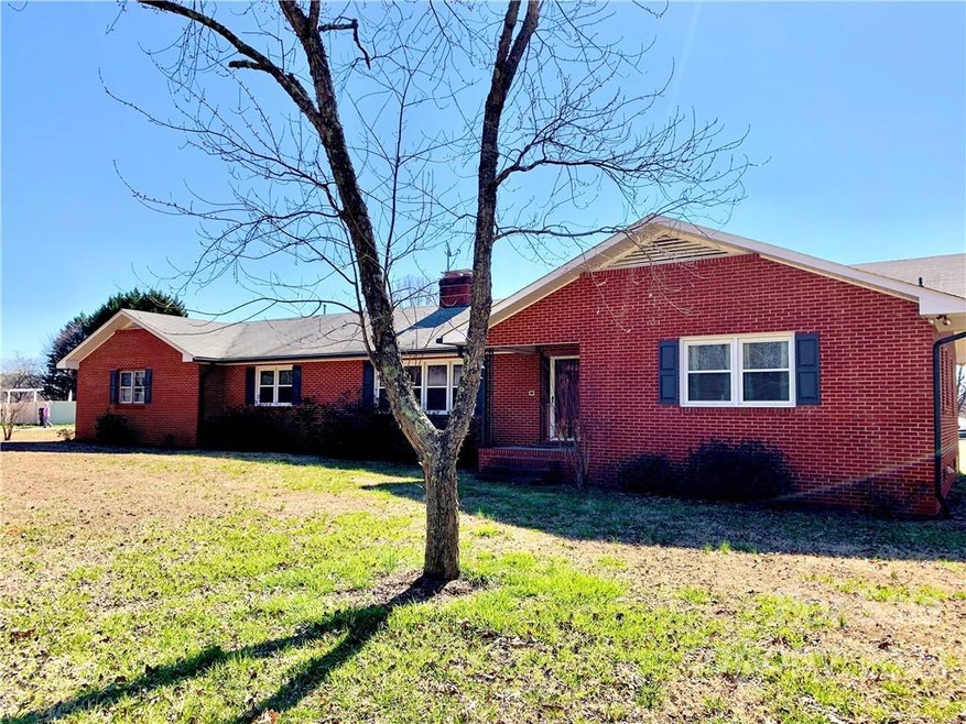 105 Fox Fire Run, Gastonia, NC 28052 - photo 1