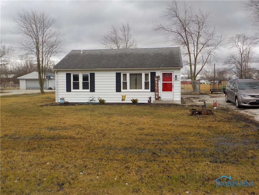 23116 W Edgefield Rd, Genoa, OH 43430 - photo 1