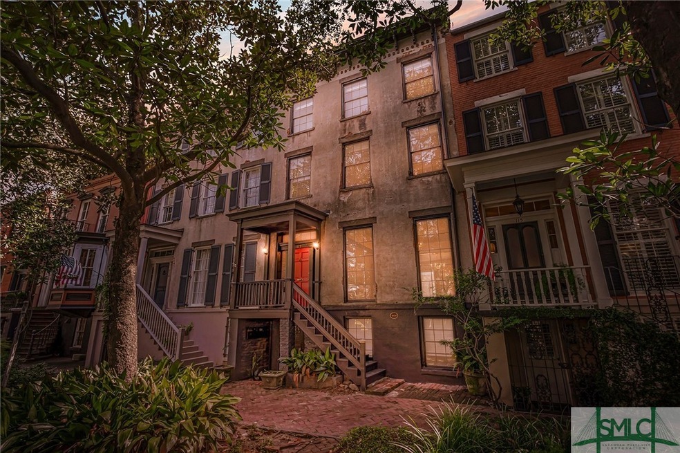 117 E Jones St unit Parlor, Savannah, GA 31401 - photo 1